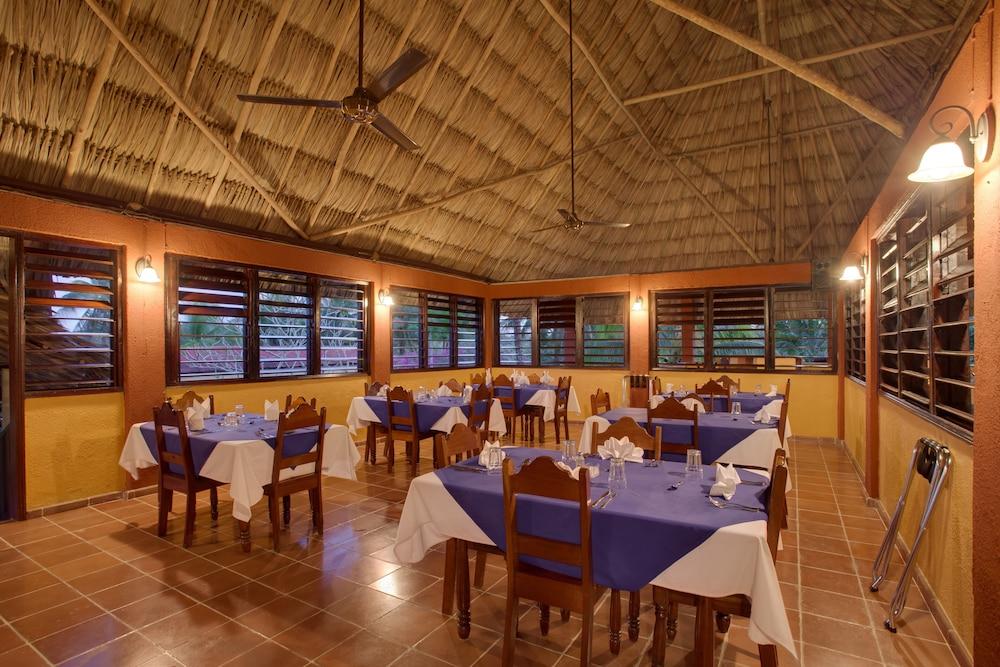 Windy Hill Resort San Ignacio Ngoại thất bức ảnh